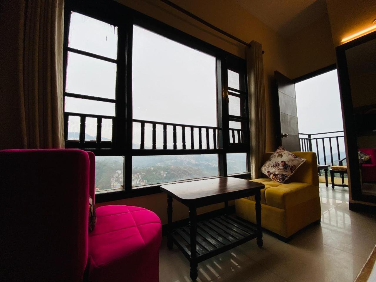 Hotel Aachman Regency With Rooftop Terrace Shimla Buitenkant foto