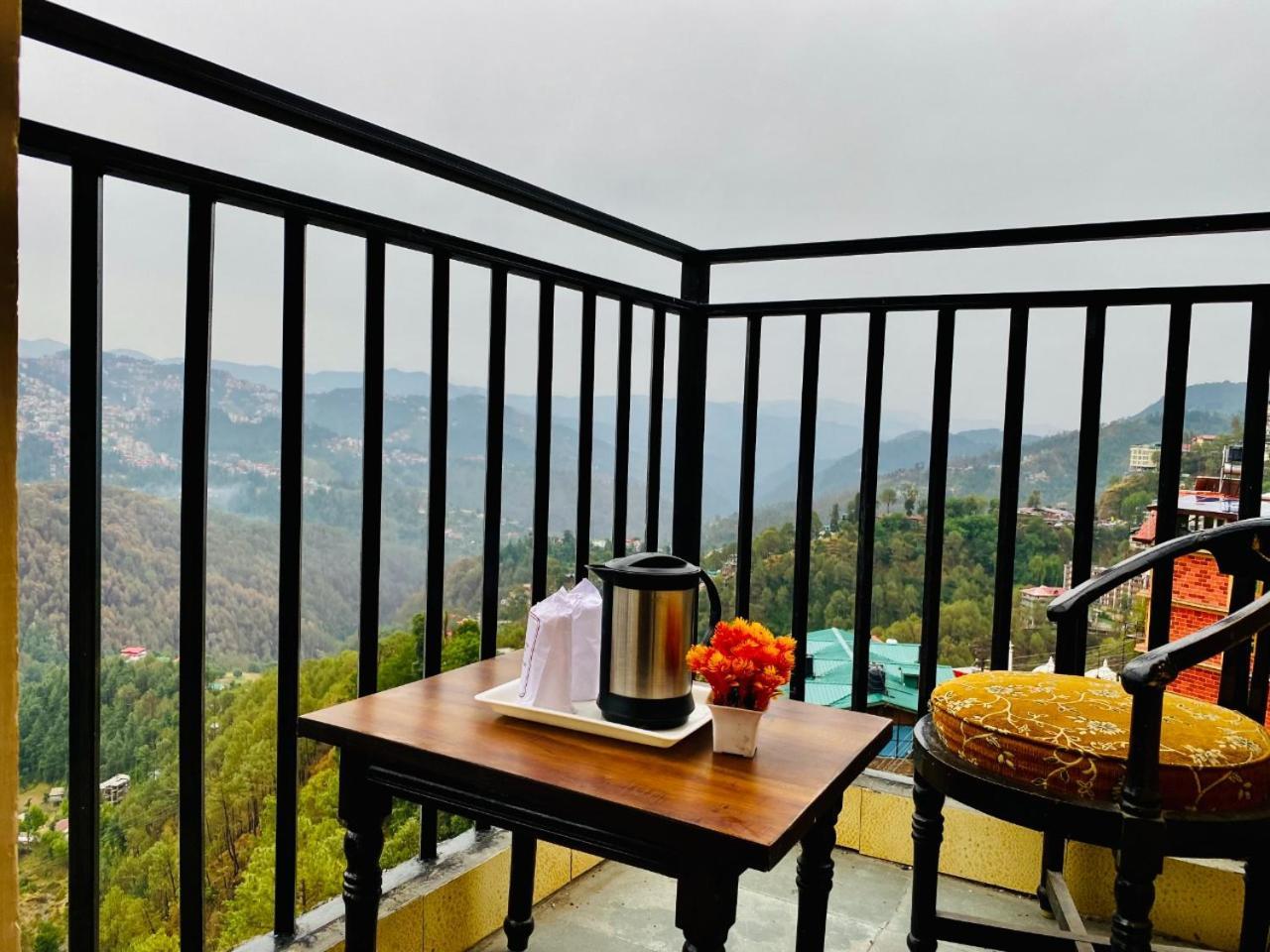 Hotel Aachman Regency With Rooftop Terrace Shimla Buitenkant foto